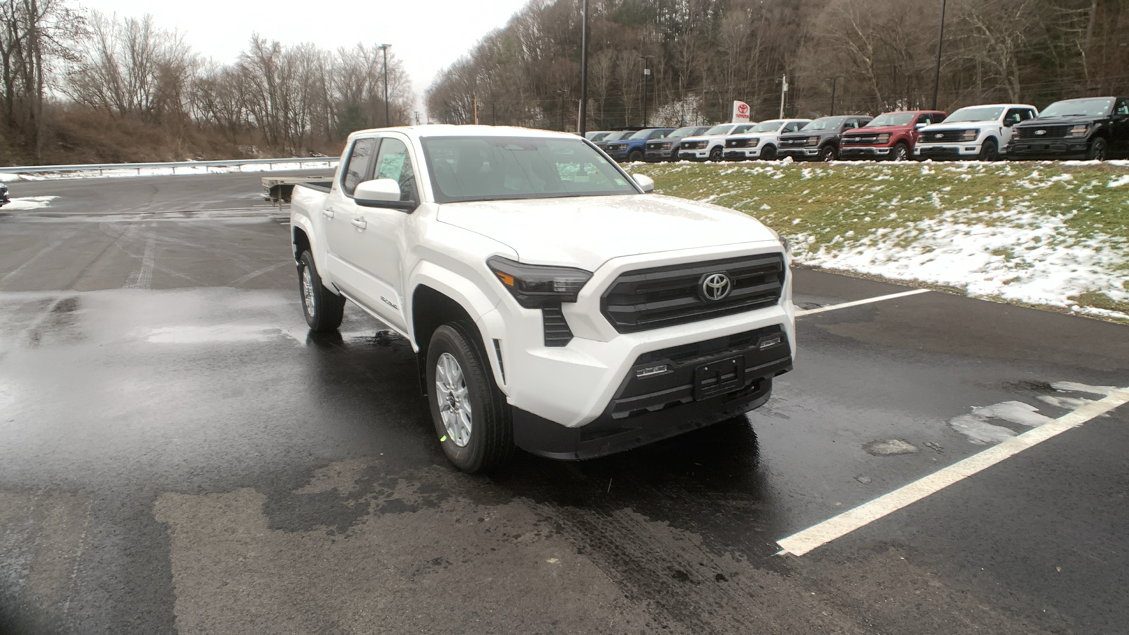 2024 Toyota Tacoma SR5 1