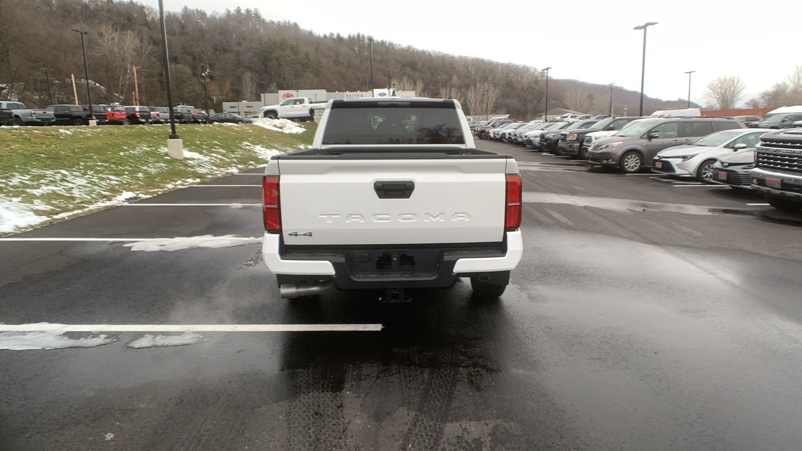 2024 Toyota Tacoma SR5 4