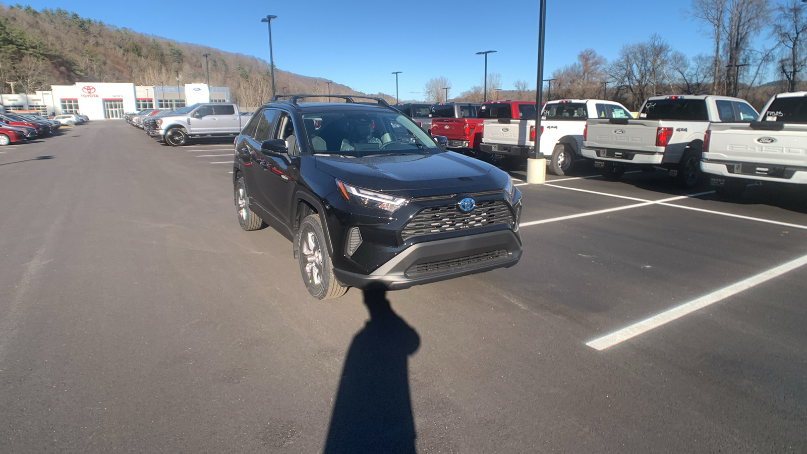 2024 Toyota RAV4 Hybrid XLE 1