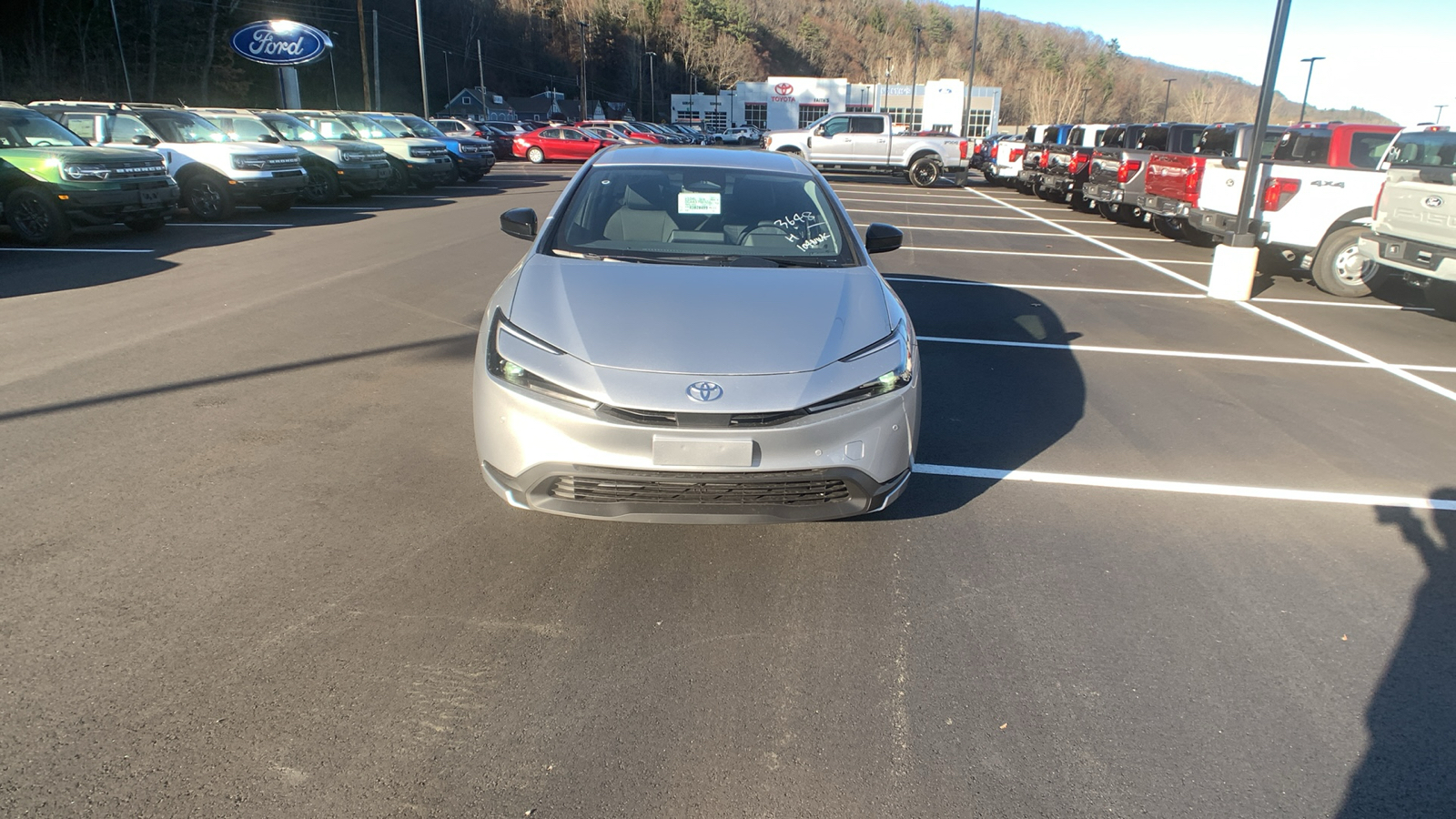 2024 Toyota Prius LE 8