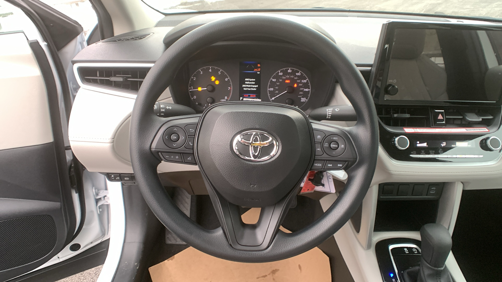 2024 Toyota Corolla Cross L 22