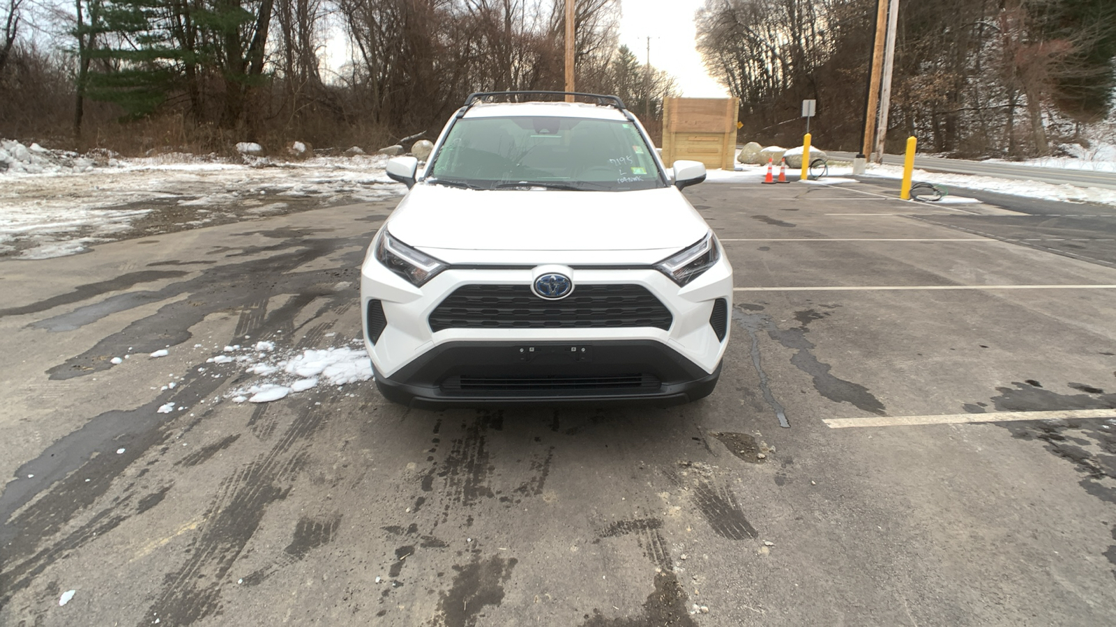 2024 Toyota RAV4 Hybrid LE 8