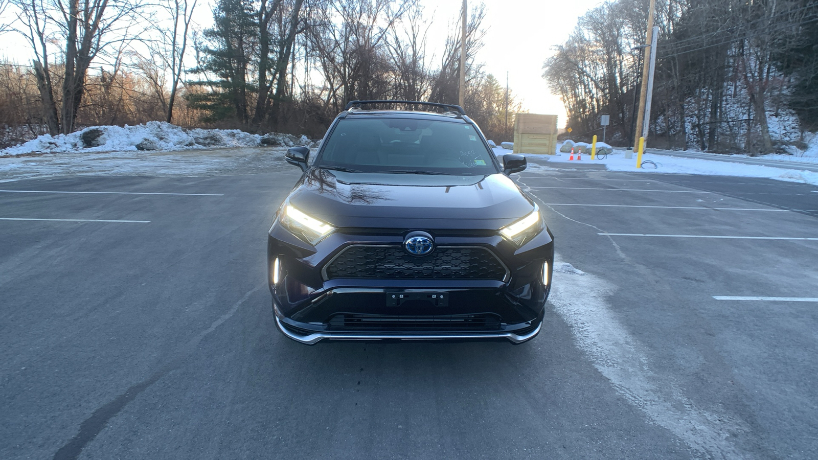 2024 Toyota RAV4 Prime XSE 8