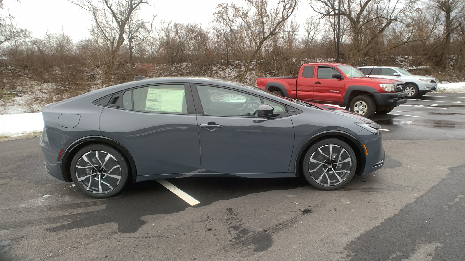 2024 Toyota Prius Prime XSE Premium 2