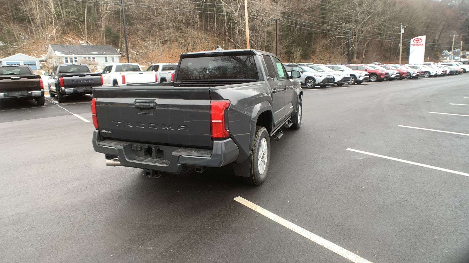 2024 Toyota Tacoma 4WD SR5 3