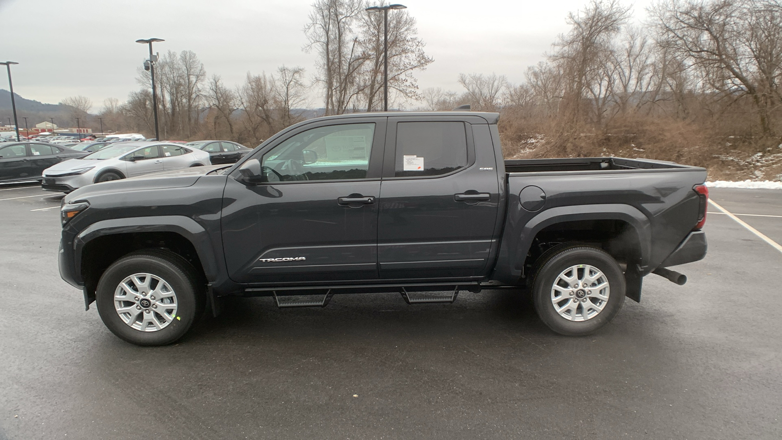 2024 Toyota Tacoma 4WD SR5 6