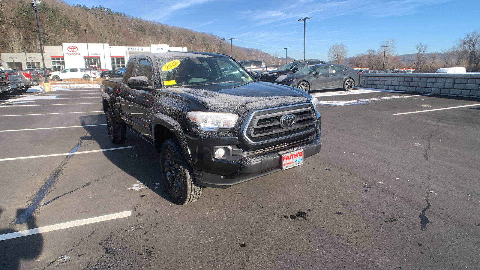 2022 Toyota Tacoma SR5 1