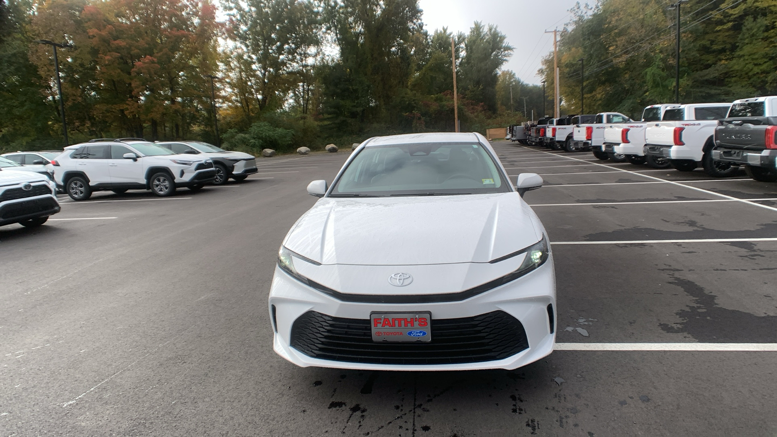 2025 Toyota Camry LE 8