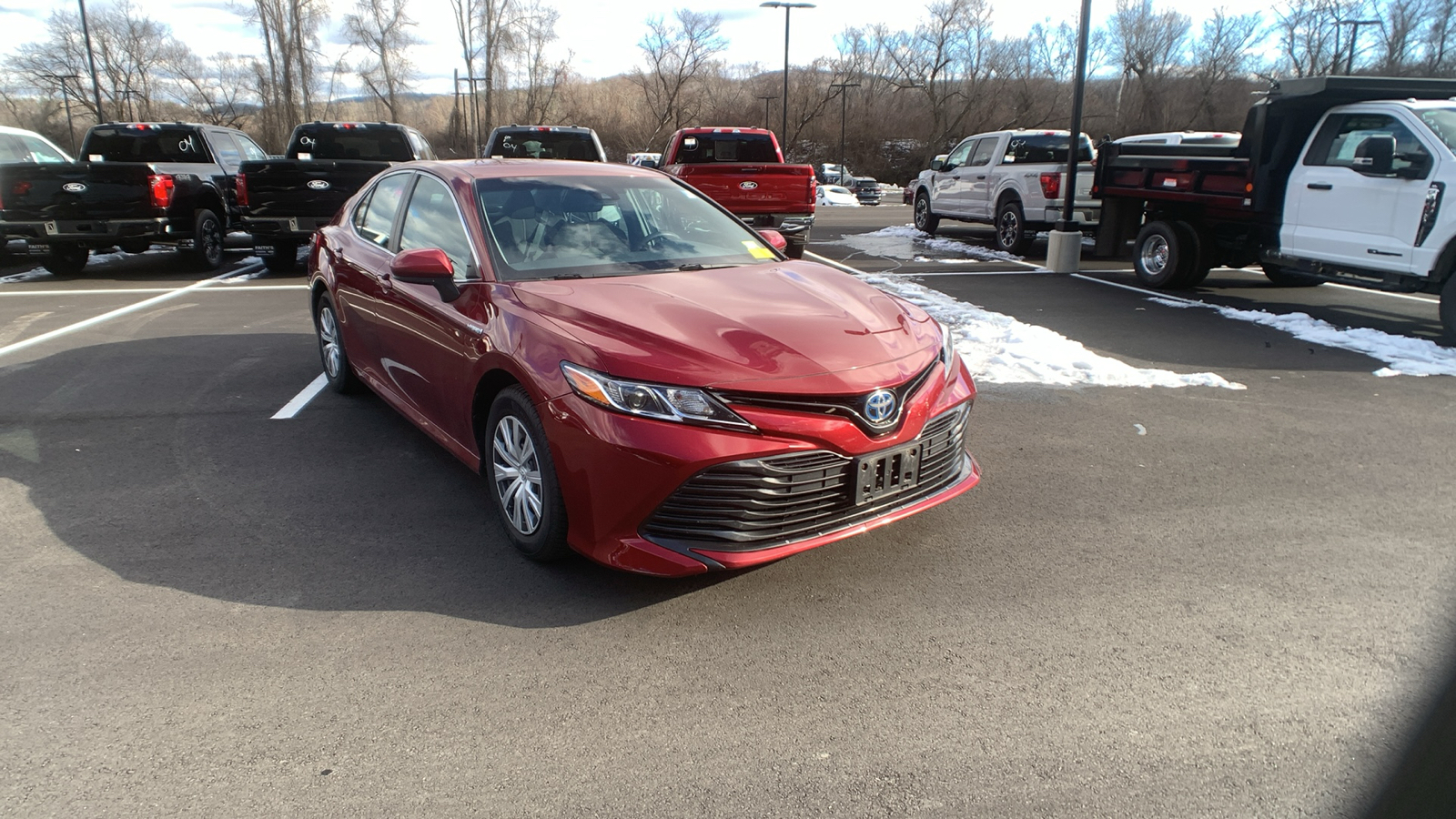 2018 Toyota Camry Hybrid LE 1