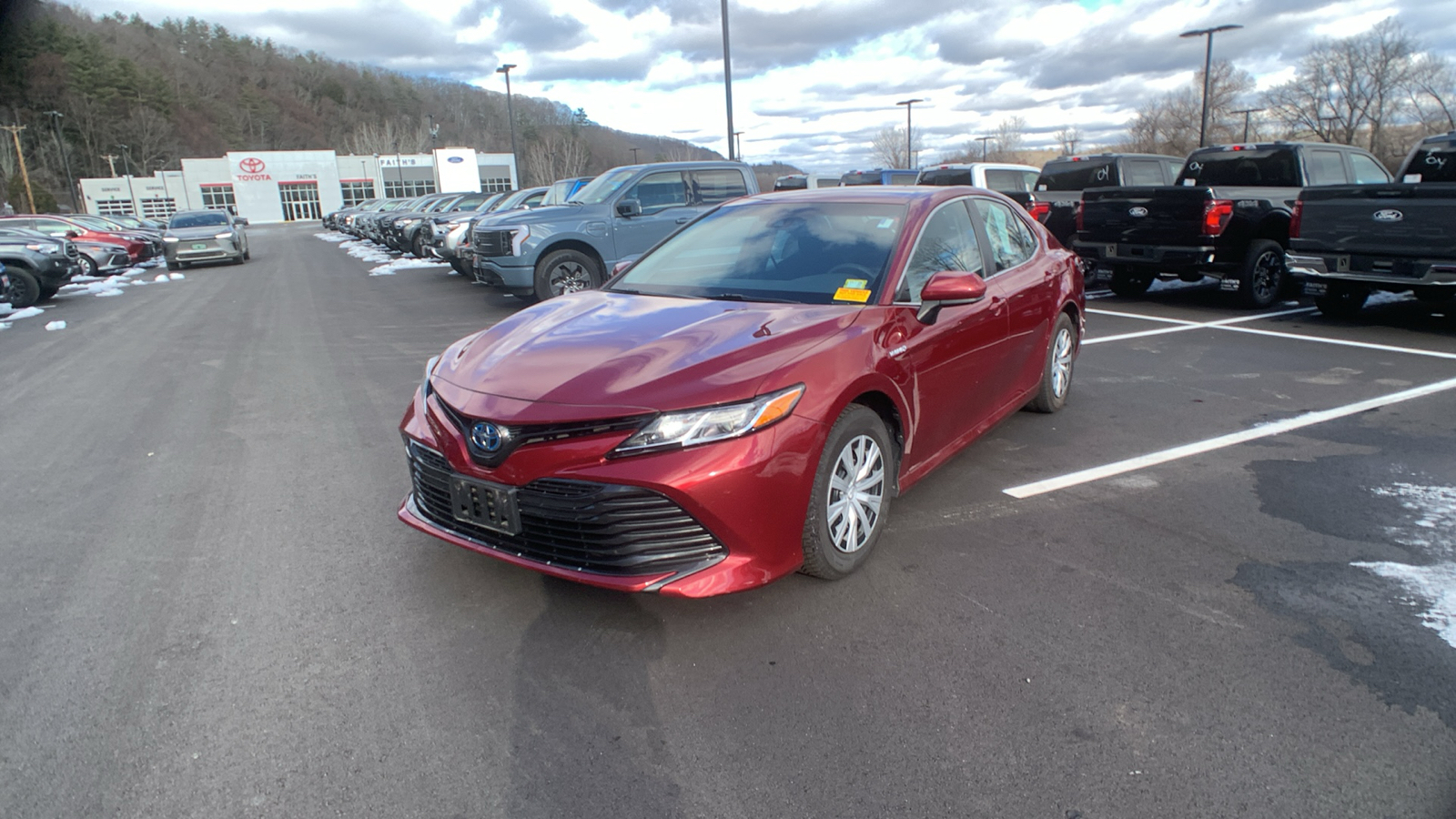 2018 Toyota Camry Hybrid LE 7