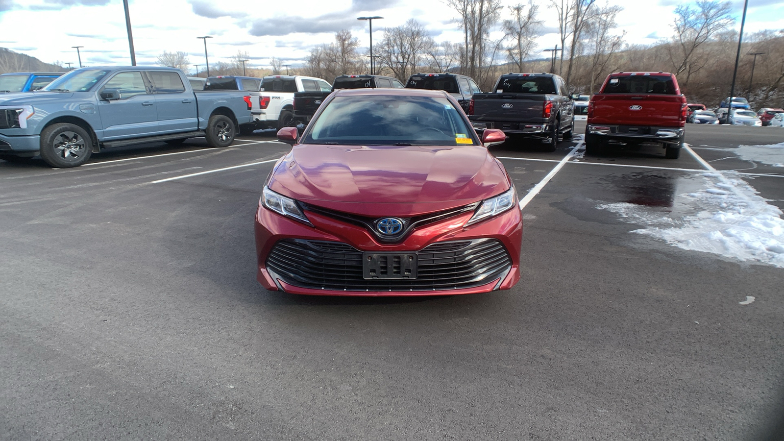 2018 Toyota Camry Hybrid LE 8