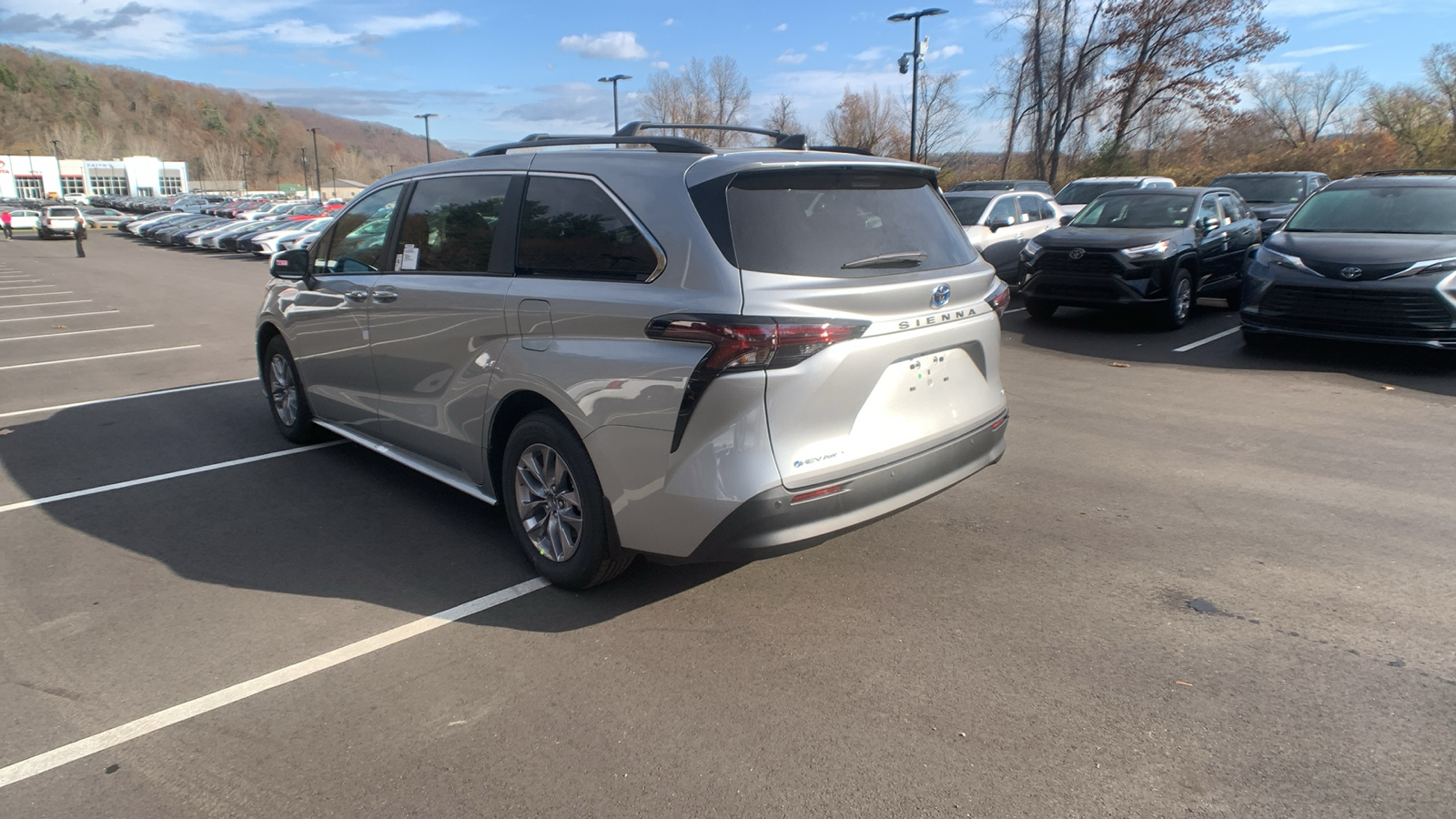 2025 Toyota Sienna XLE 5