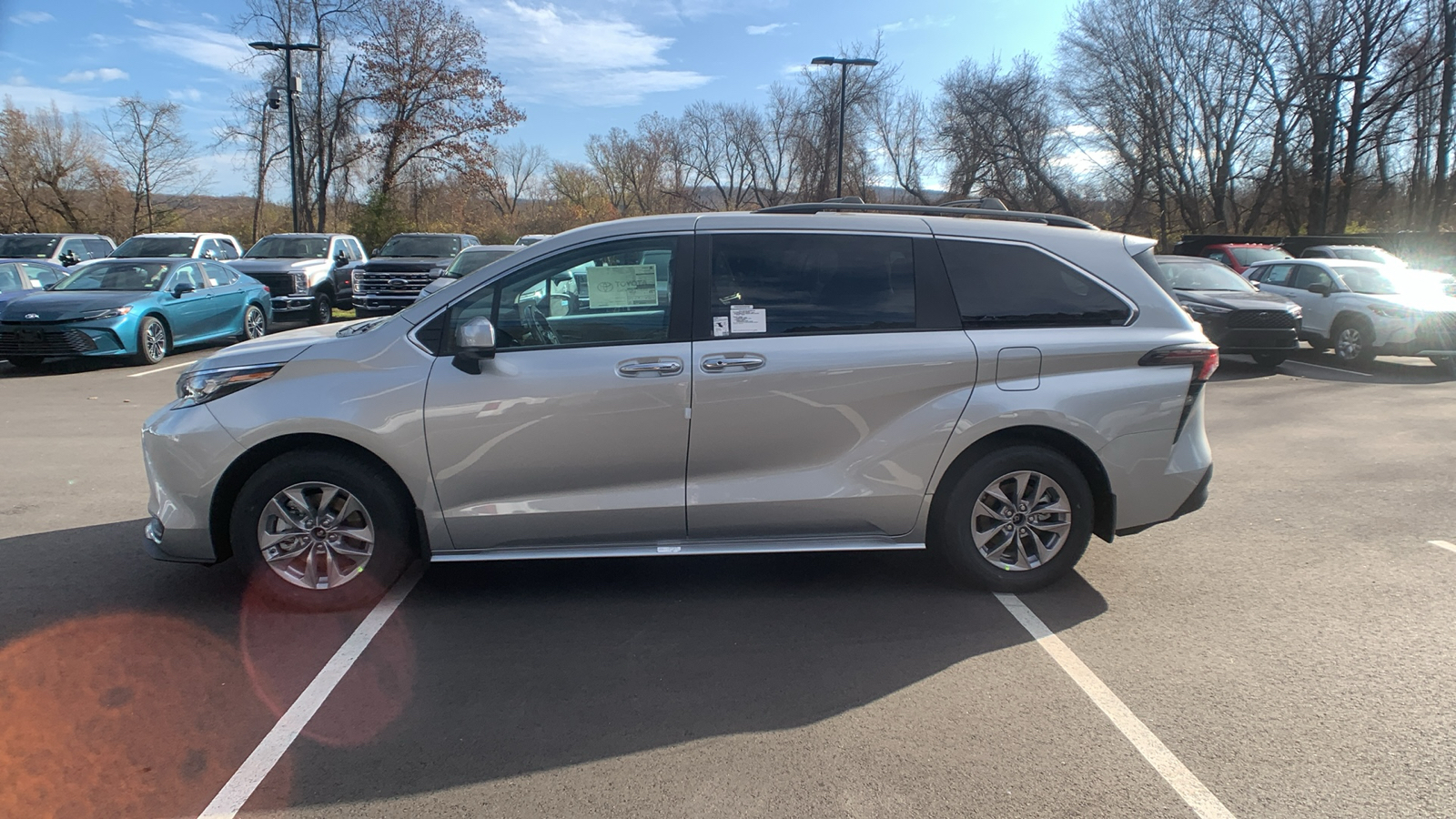 2025 Toyota Sienna XLE 6