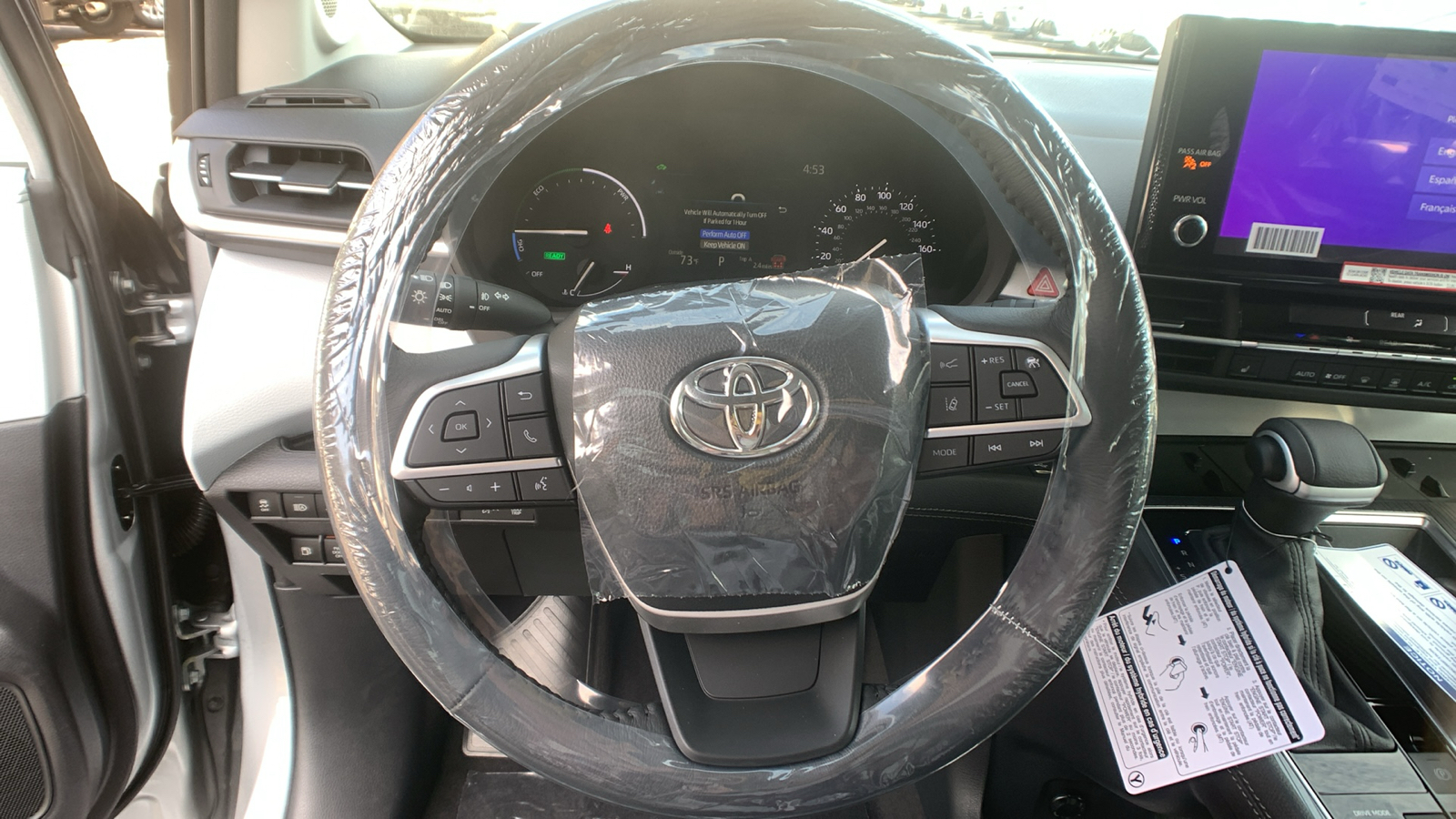 2025 Toyota Sienna XLE 21