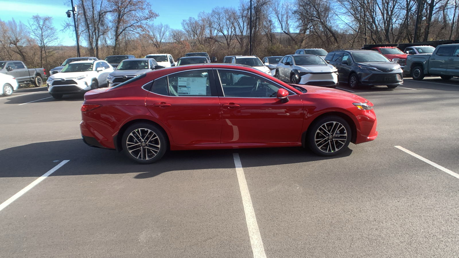 2025 Toyota Camry XLE 2