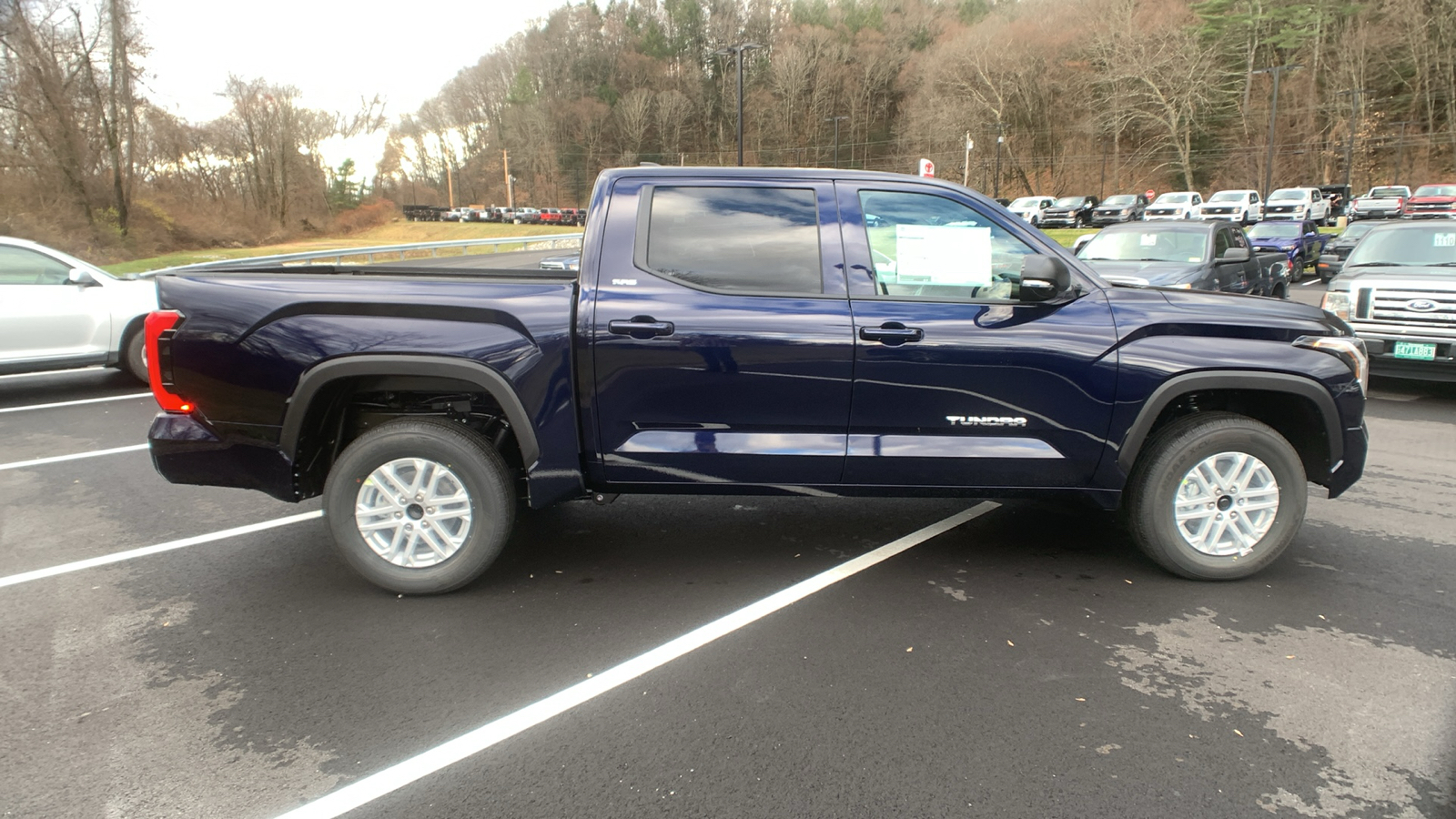 2025 Toyota Tundra 4WD SR5 2