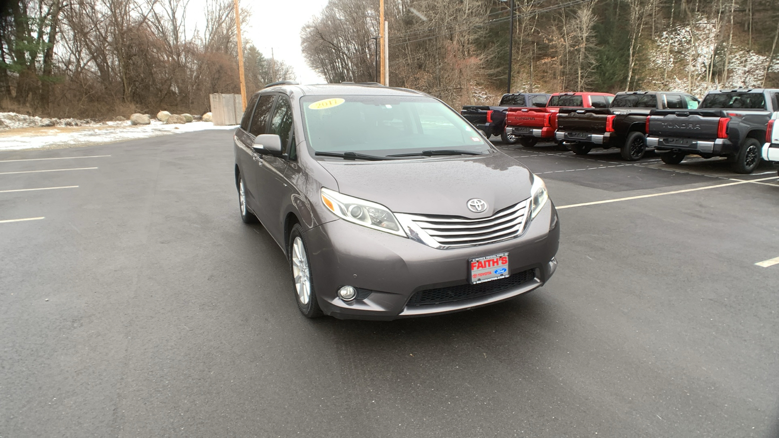 2017 Toyota Sienna  1