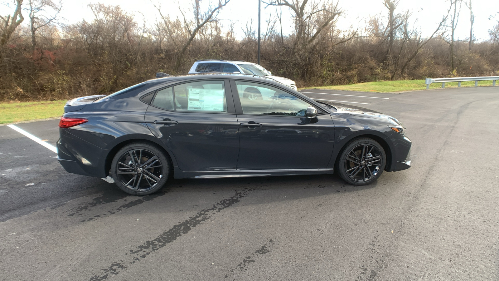 2025 Toyota Camry XSE 2