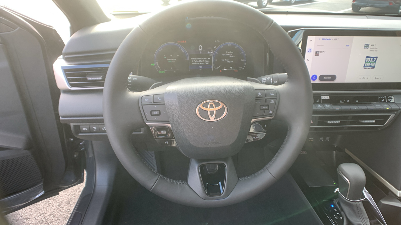 2025 Toyota Camry XSE 24