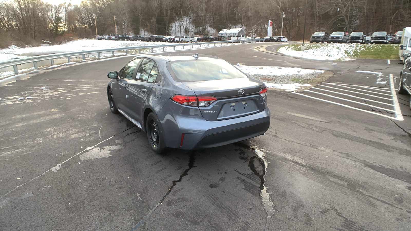 2025 Toyota Corolla LE 5