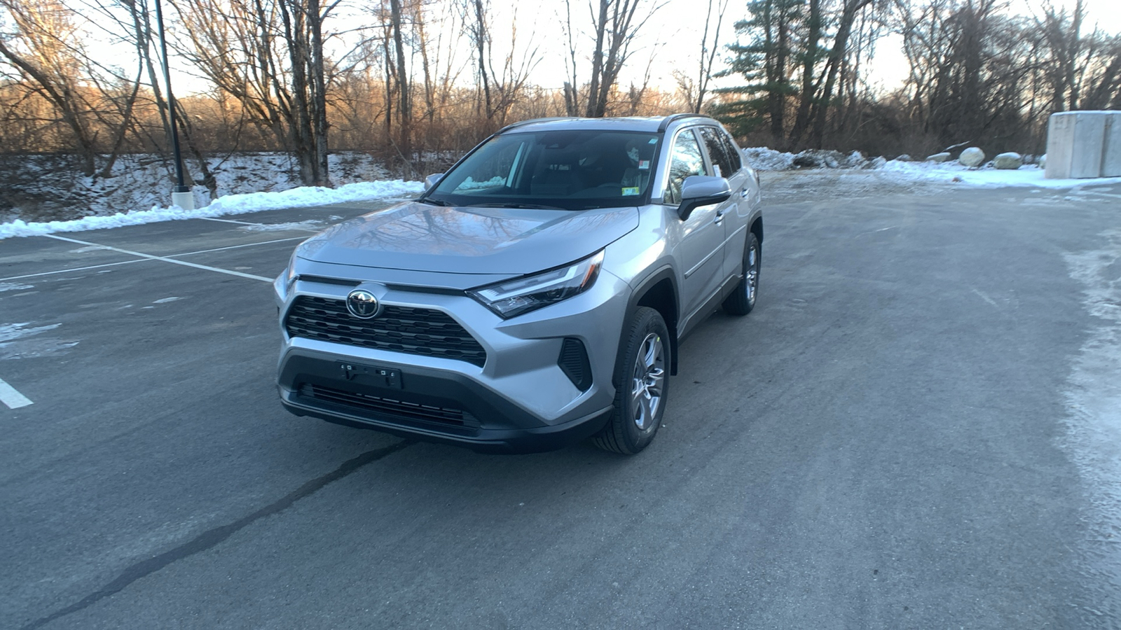 2025 Toyota RAV4 XLE 7