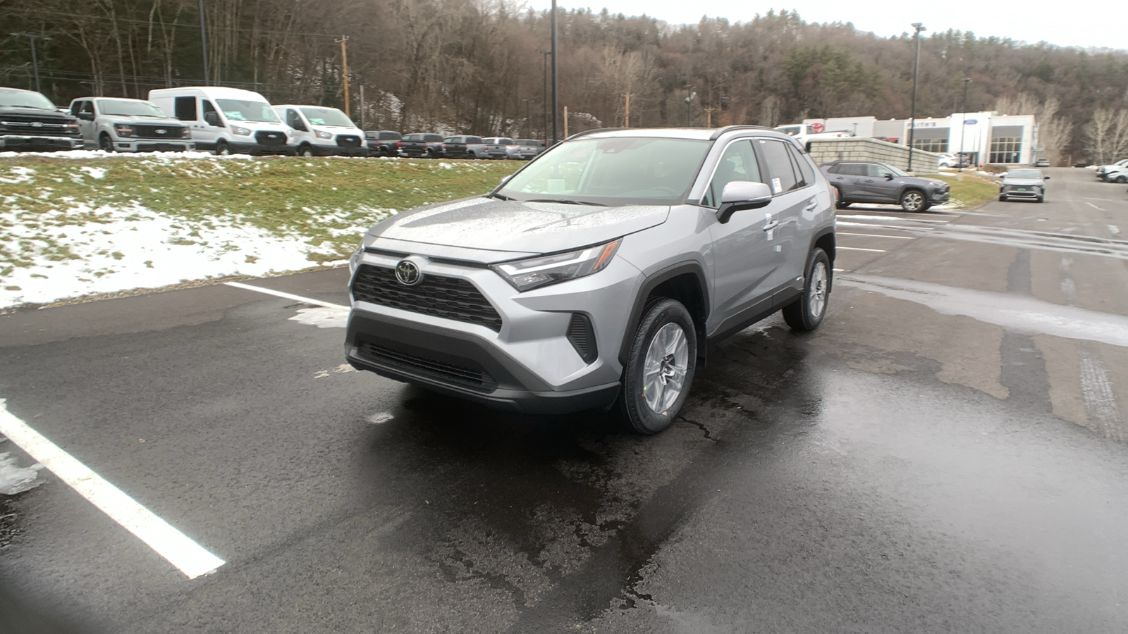 2025 Toyota RAV4 Hybrid XLE 7