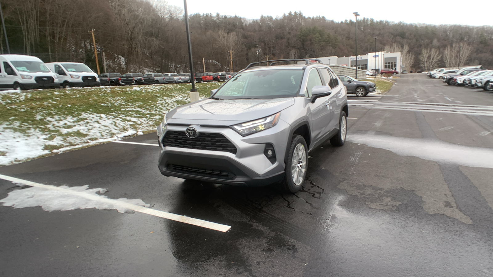 2025 Toyota RAV4 XLE Premium 7