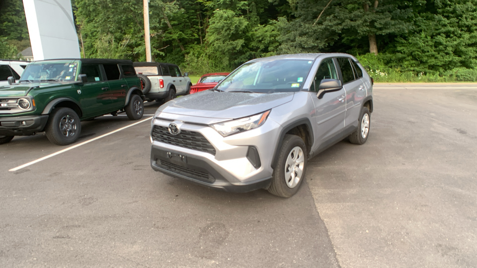 2023 Toyota RAV4 LE 7