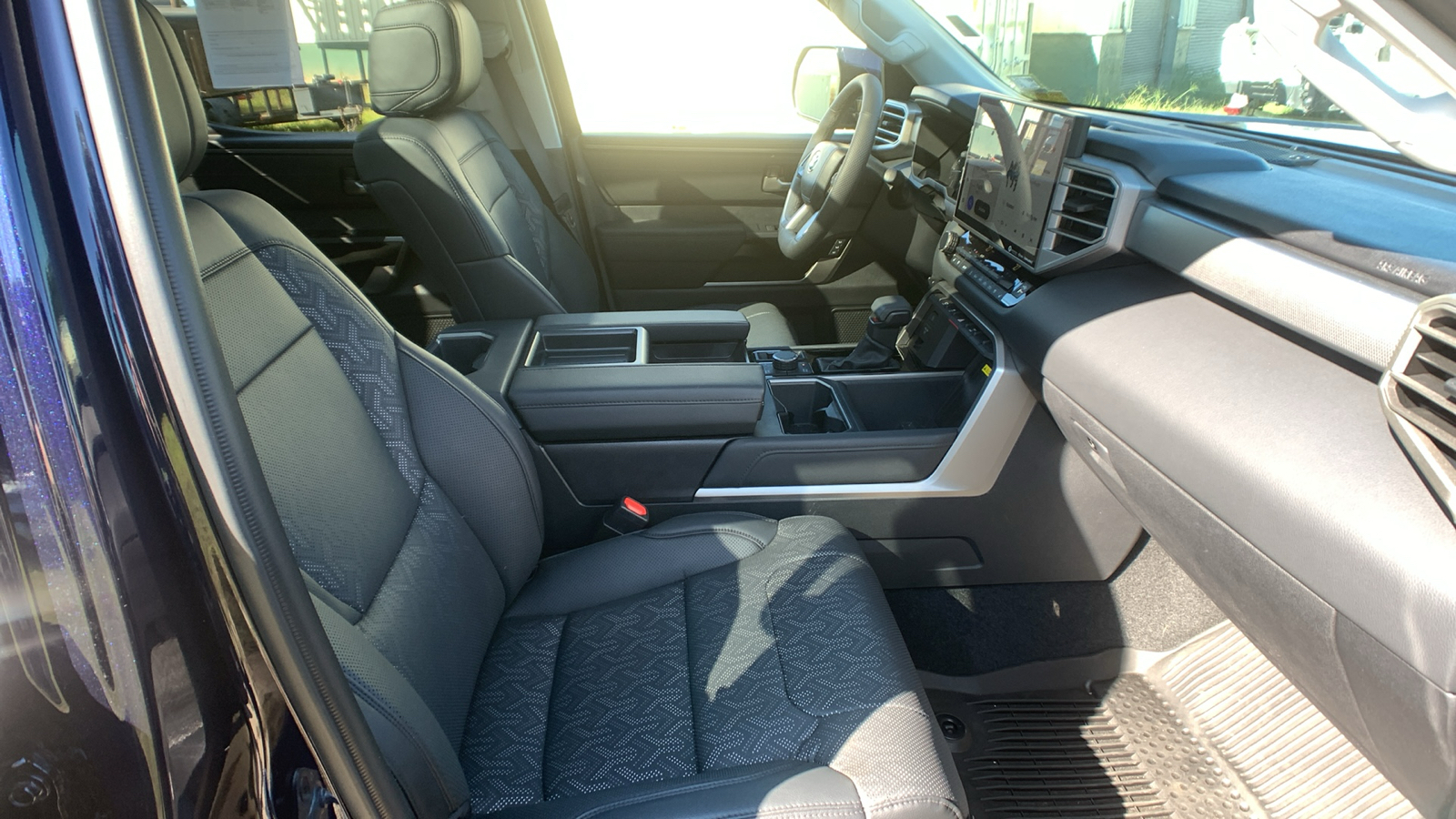 2023 Toyota Tundra 4WD Limited 23