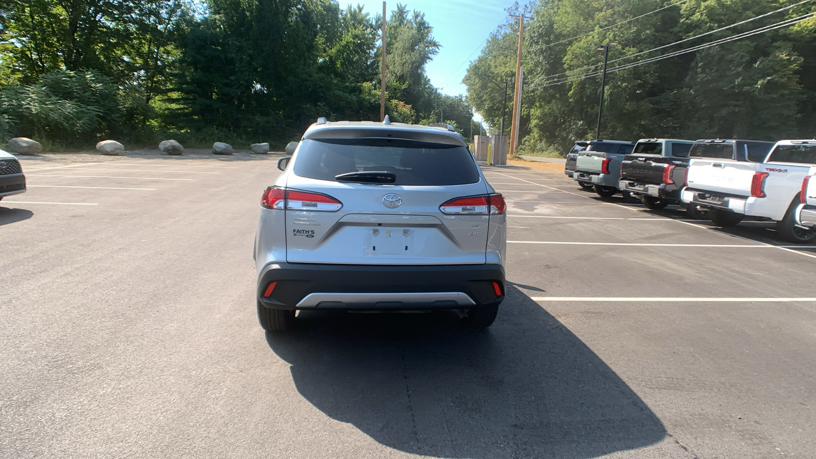 2023 Toyota Corolla Cross LE 4