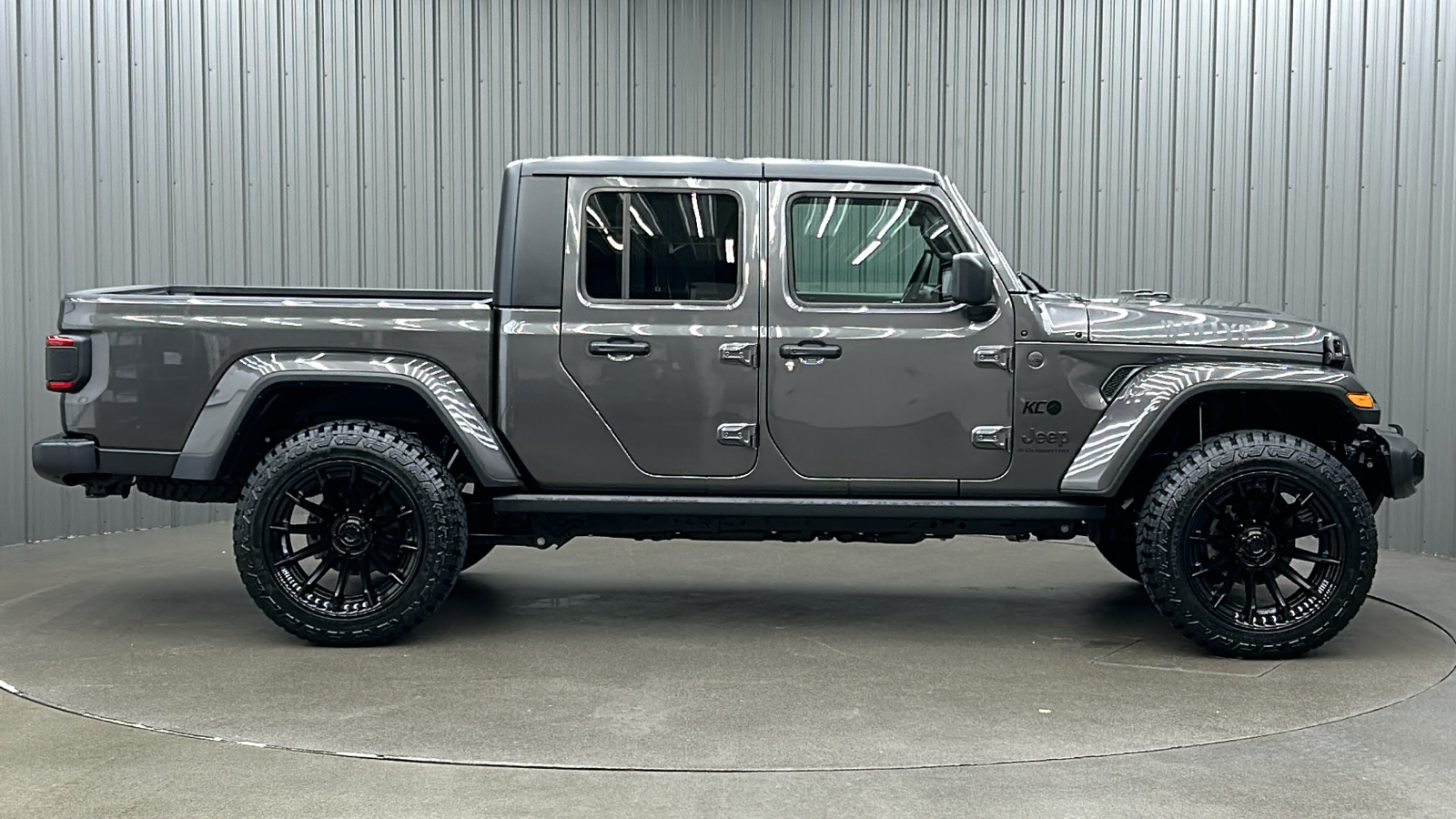 2024 Jeep Gladiator Willys 6