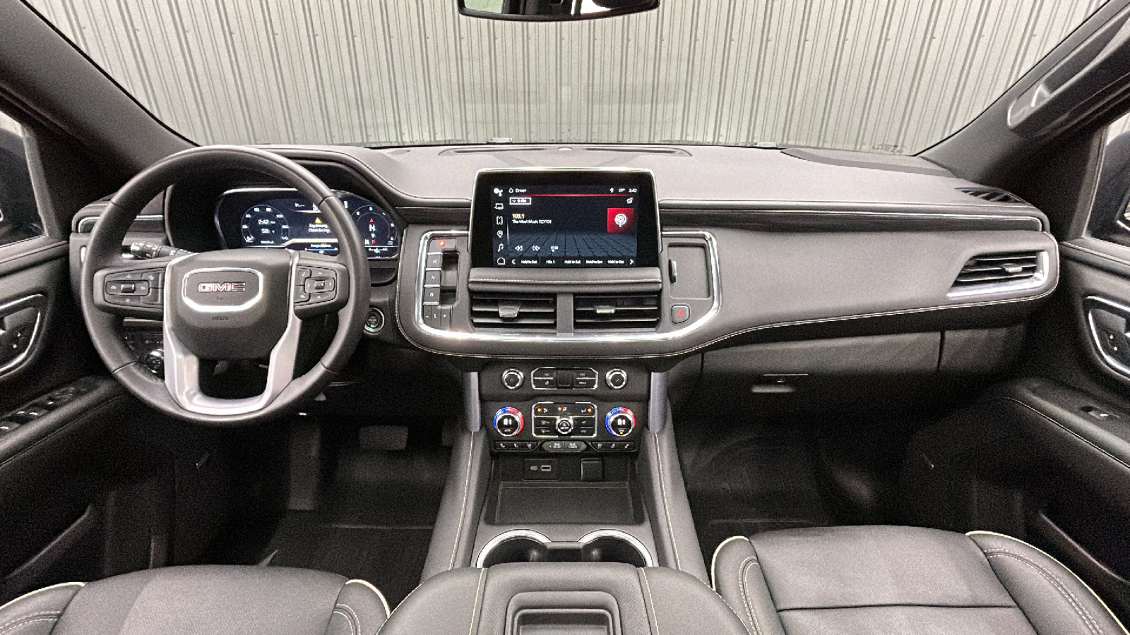 2023 GMC Yukon SLT 35