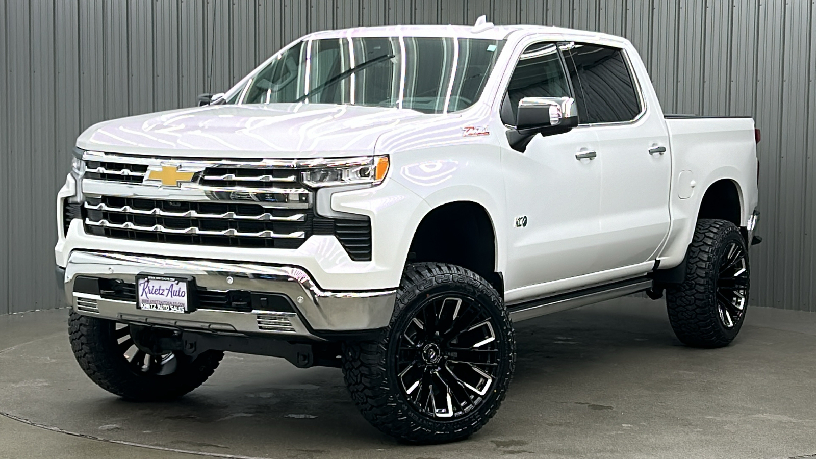 2023 Chevrolet Silverado 1500 LTZ 1