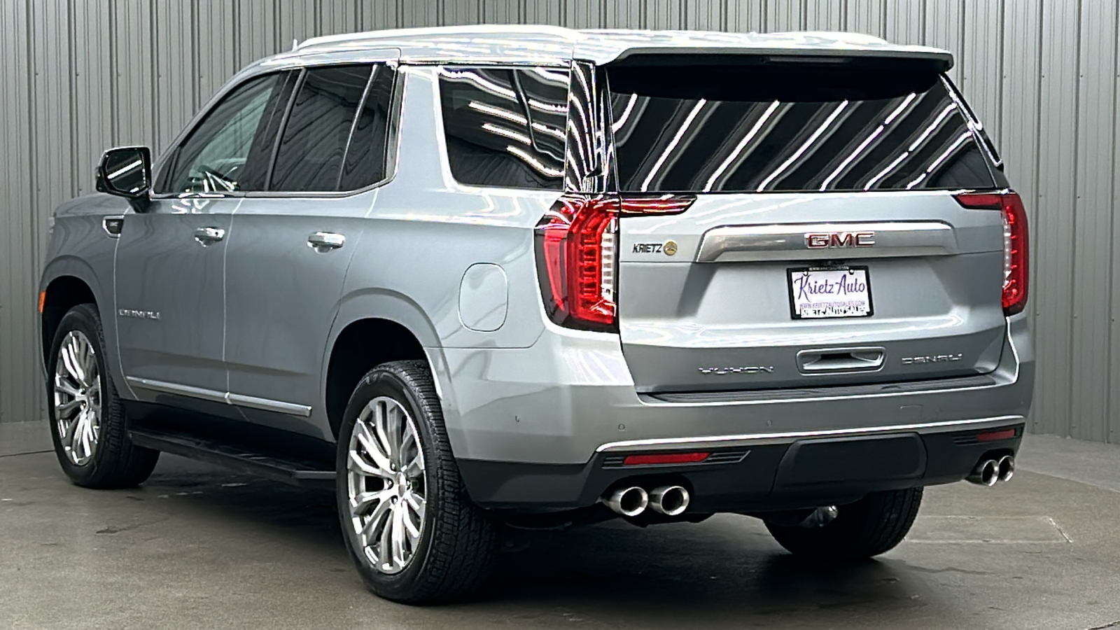 2024 GMC Yukon Denali 3