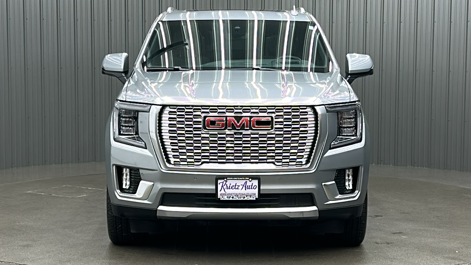 2024 GMC Yukon Denali 8