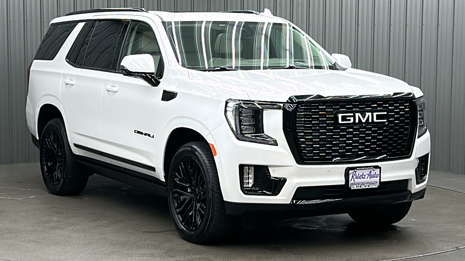 2023 GMC Yukon Denali 5