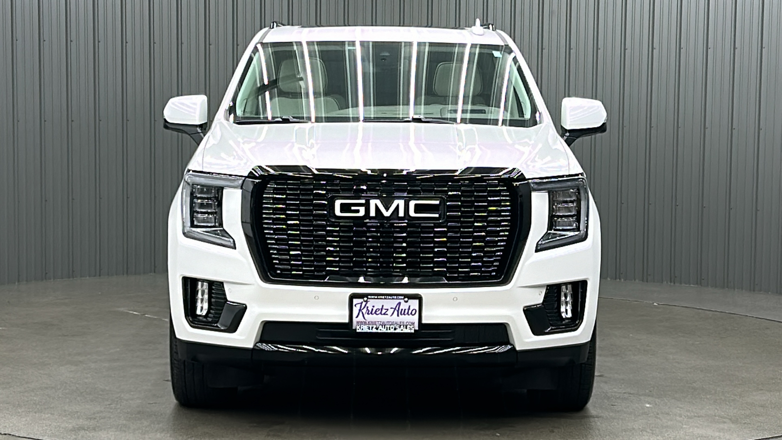 2023 GMC Yukon Denali 6