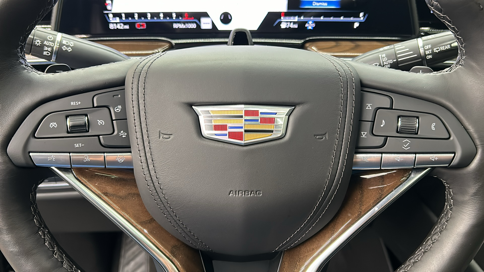 2024 Cadillac Escalade Sport Platinum 25