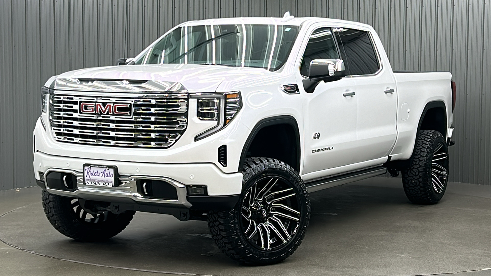 2024 GMC Sierra 1500 Denali 1