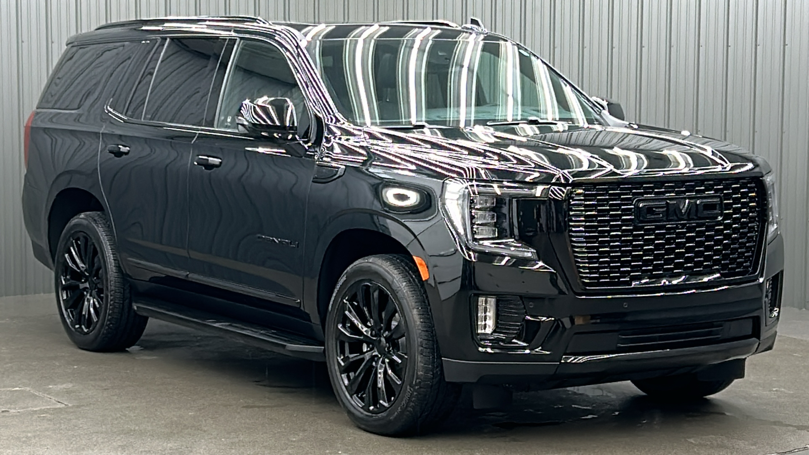 2024 GMC Yukon Denali 7