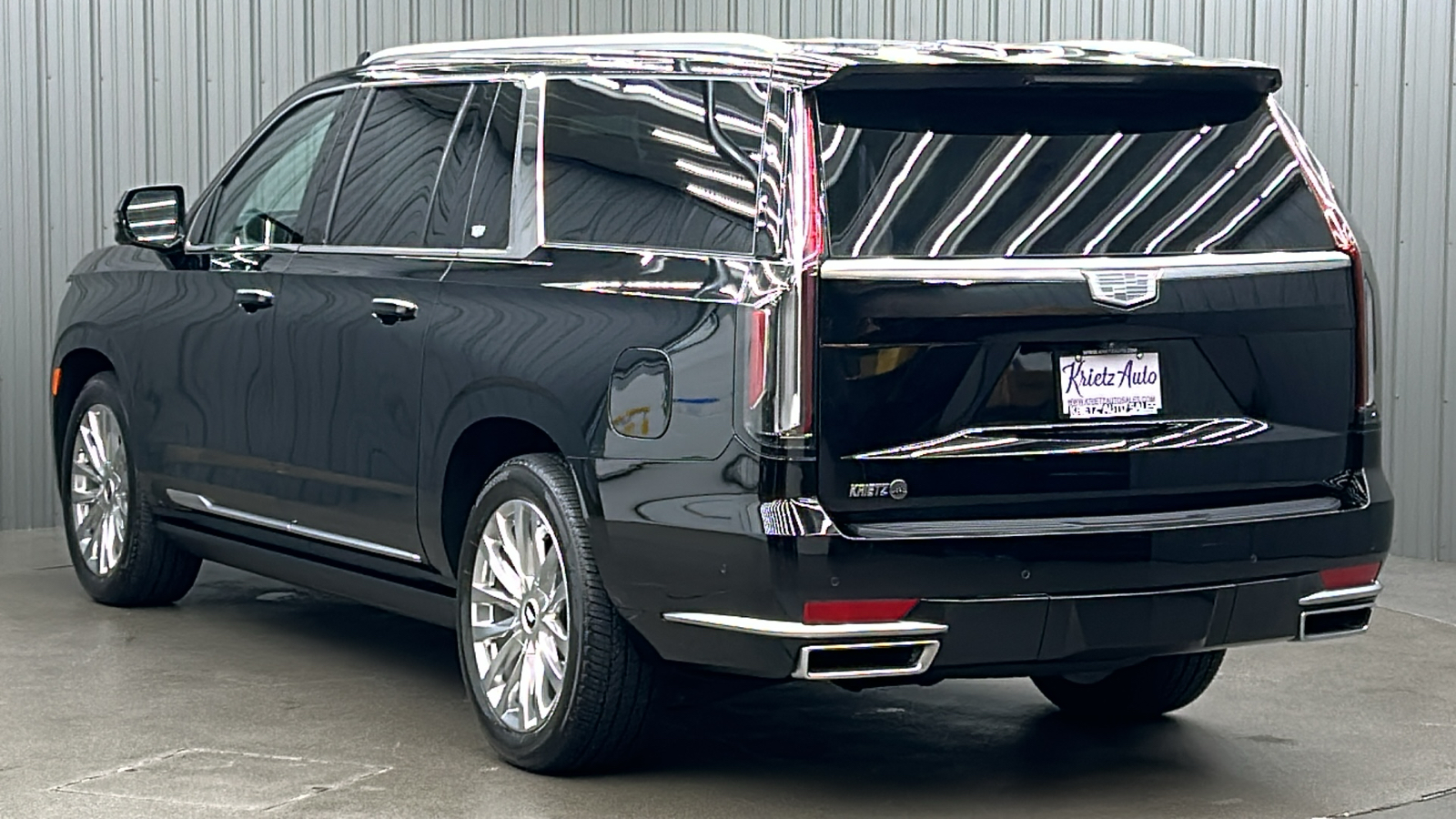 2024 Cadillac Escalade ESV  3