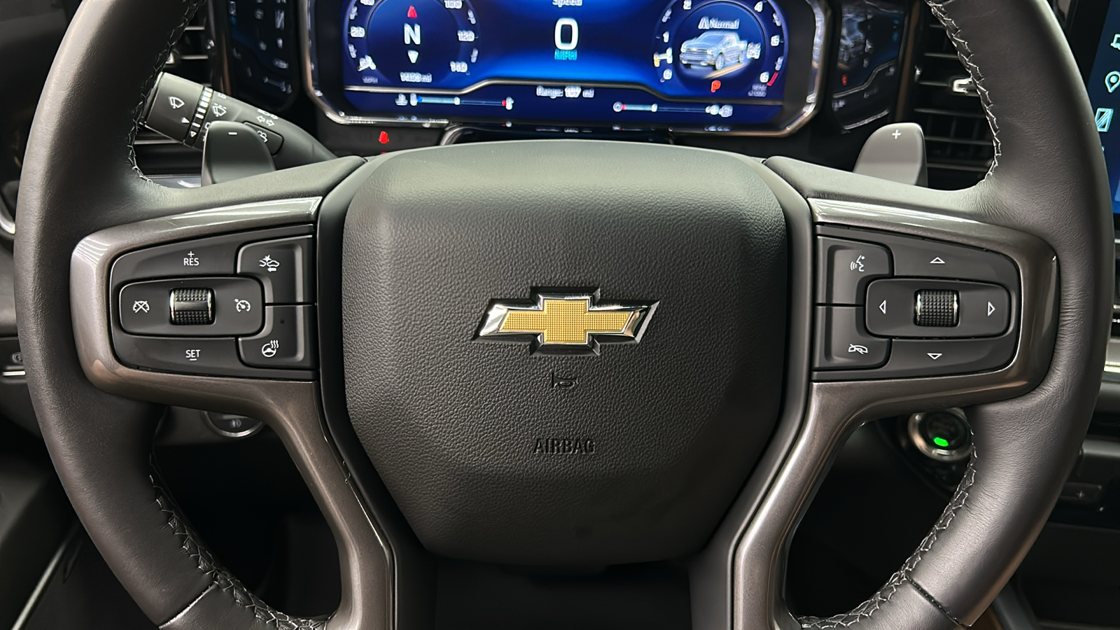 2023 Chevrolet Silverado 1500 High Country 25