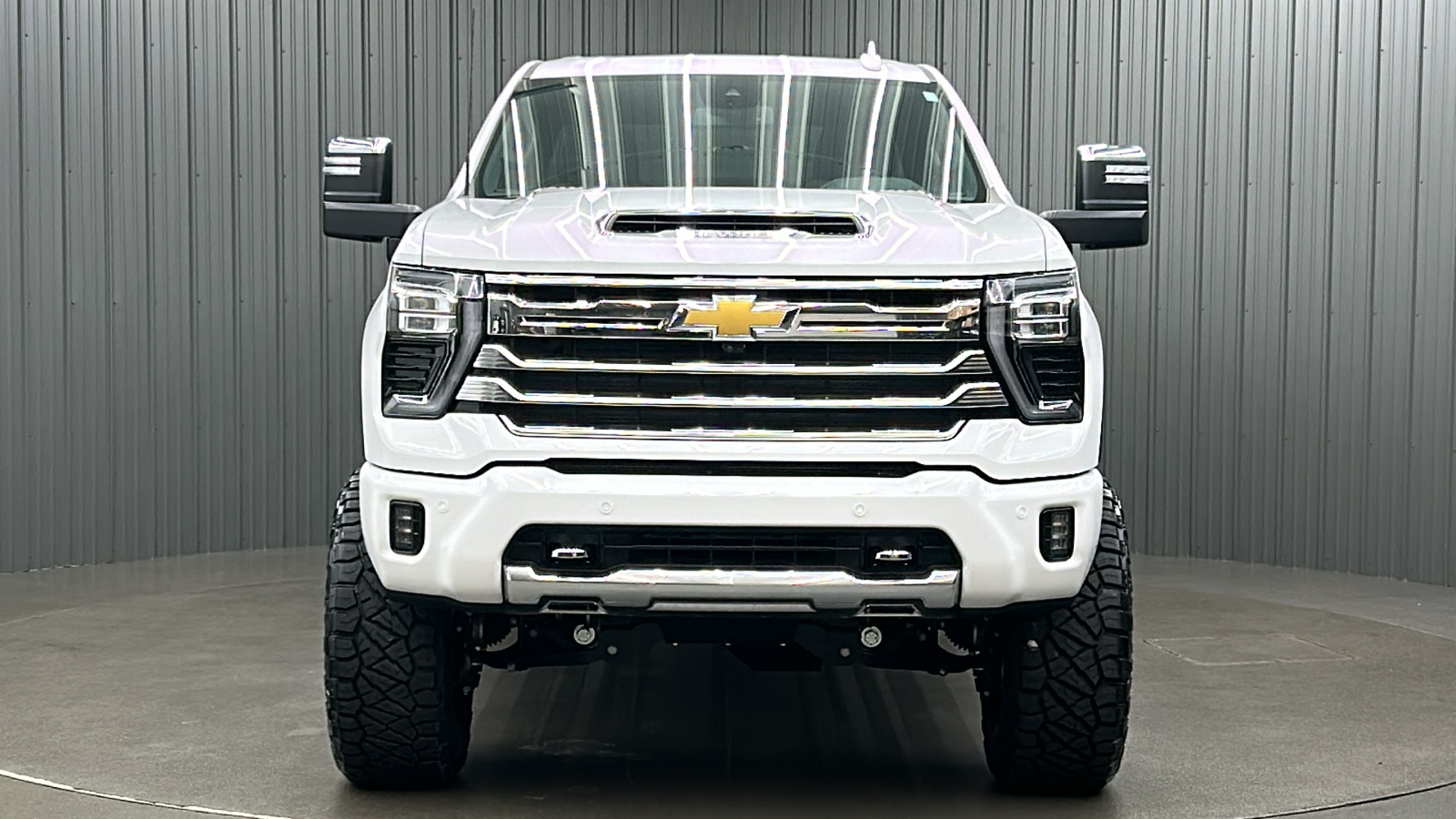 2024 Chevrolet Silverado 3500HD High Country 8