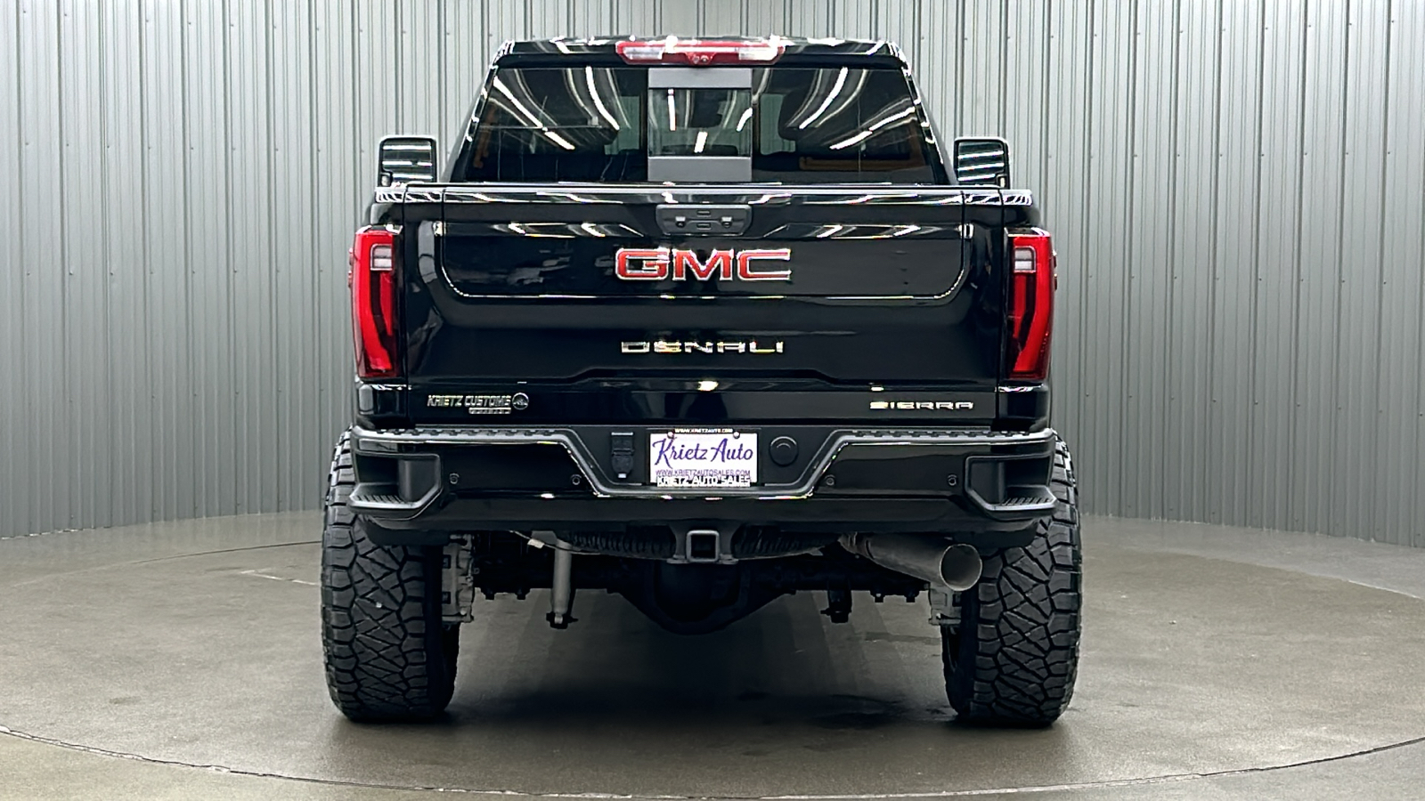 2024 GMC Sierra 3500HD Denali 4