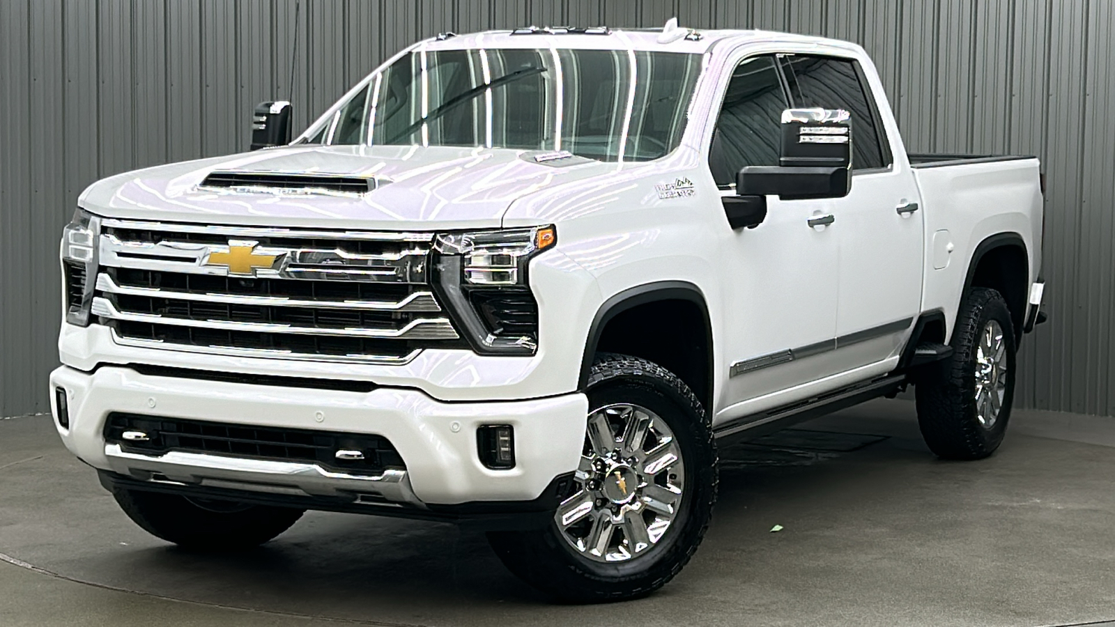 2024 Chevrolet Silverado 3500HD High Country 1