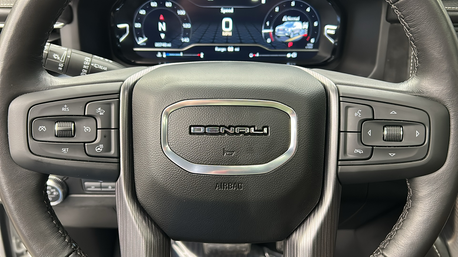 2023 GMC Yukon XL Denali Ultimate 25