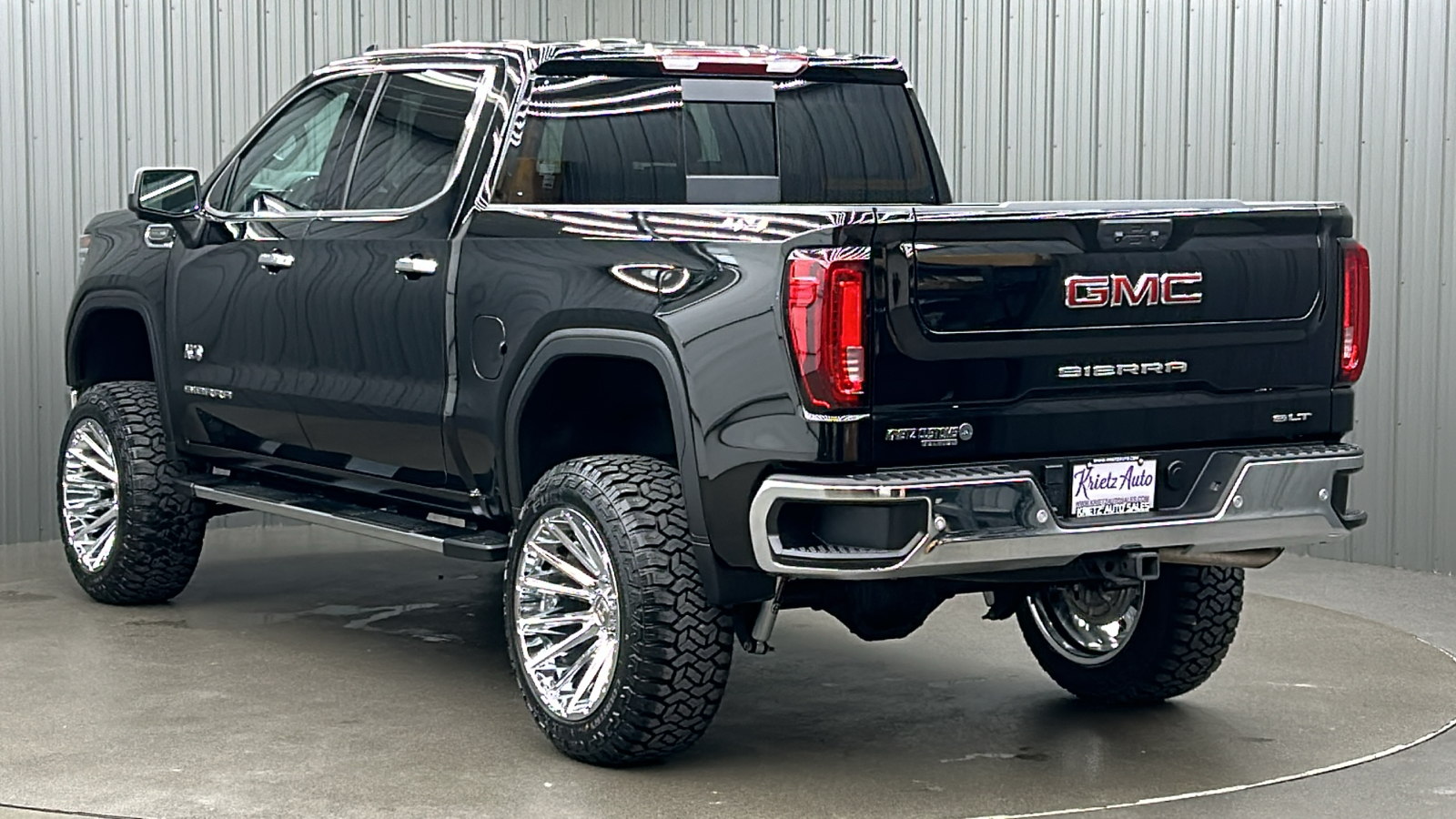 2024 GMC Sierra 1500 SLT 3