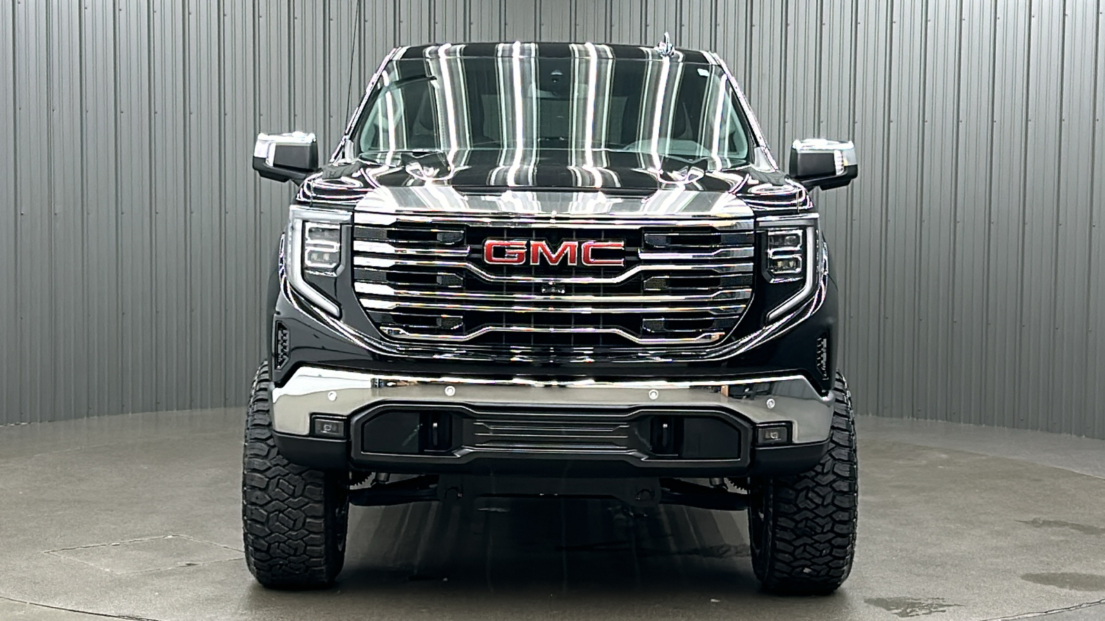 2024 GMC Sierra 1500 SLT 8