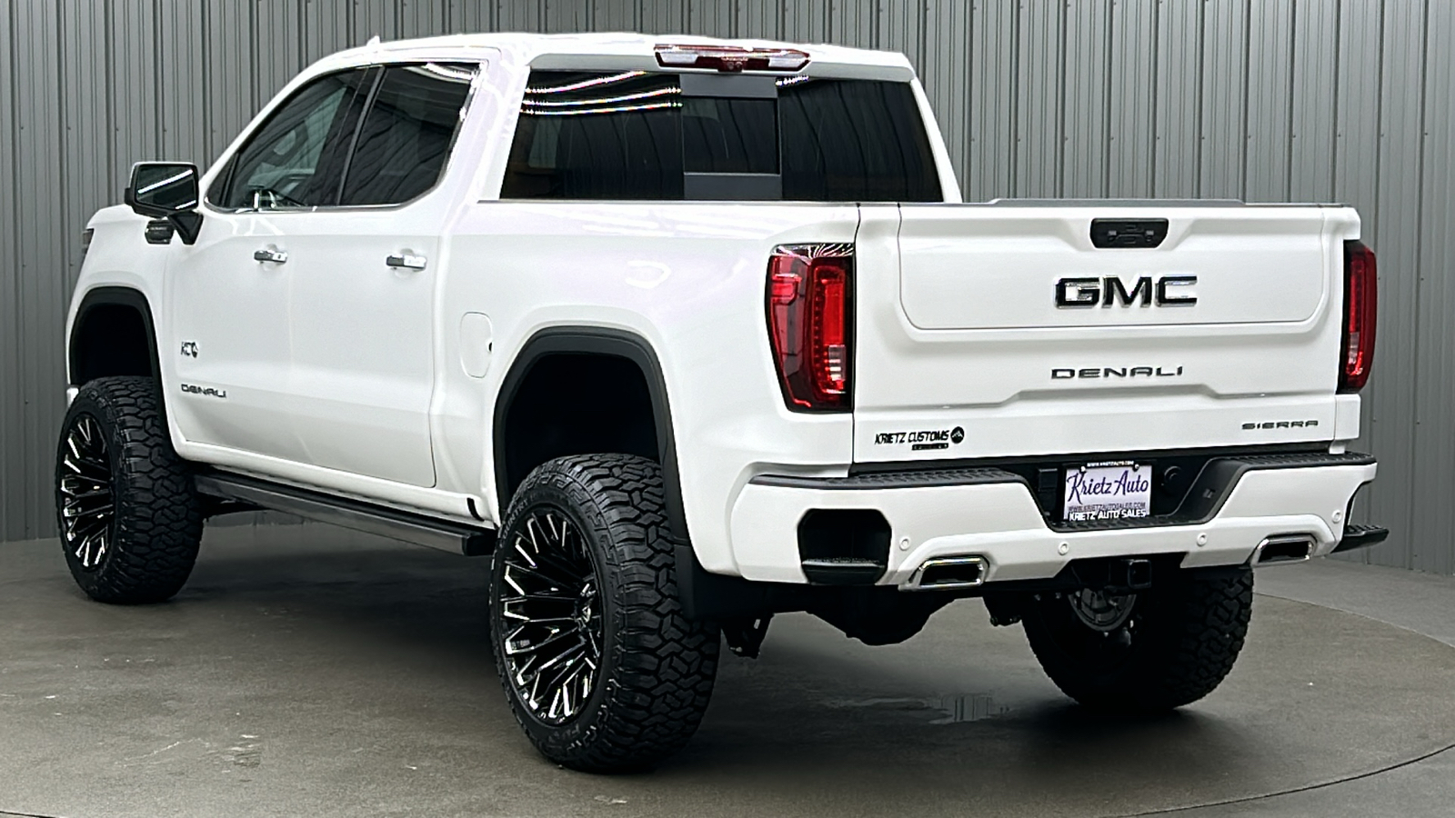 2024 GMC Sierra 1500 Denali Ultimate 3