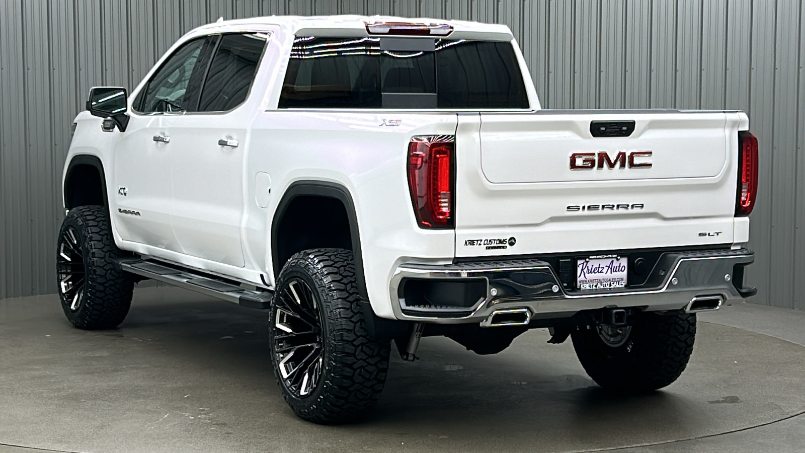 2024 GMC Sierra 1500 SLT 3